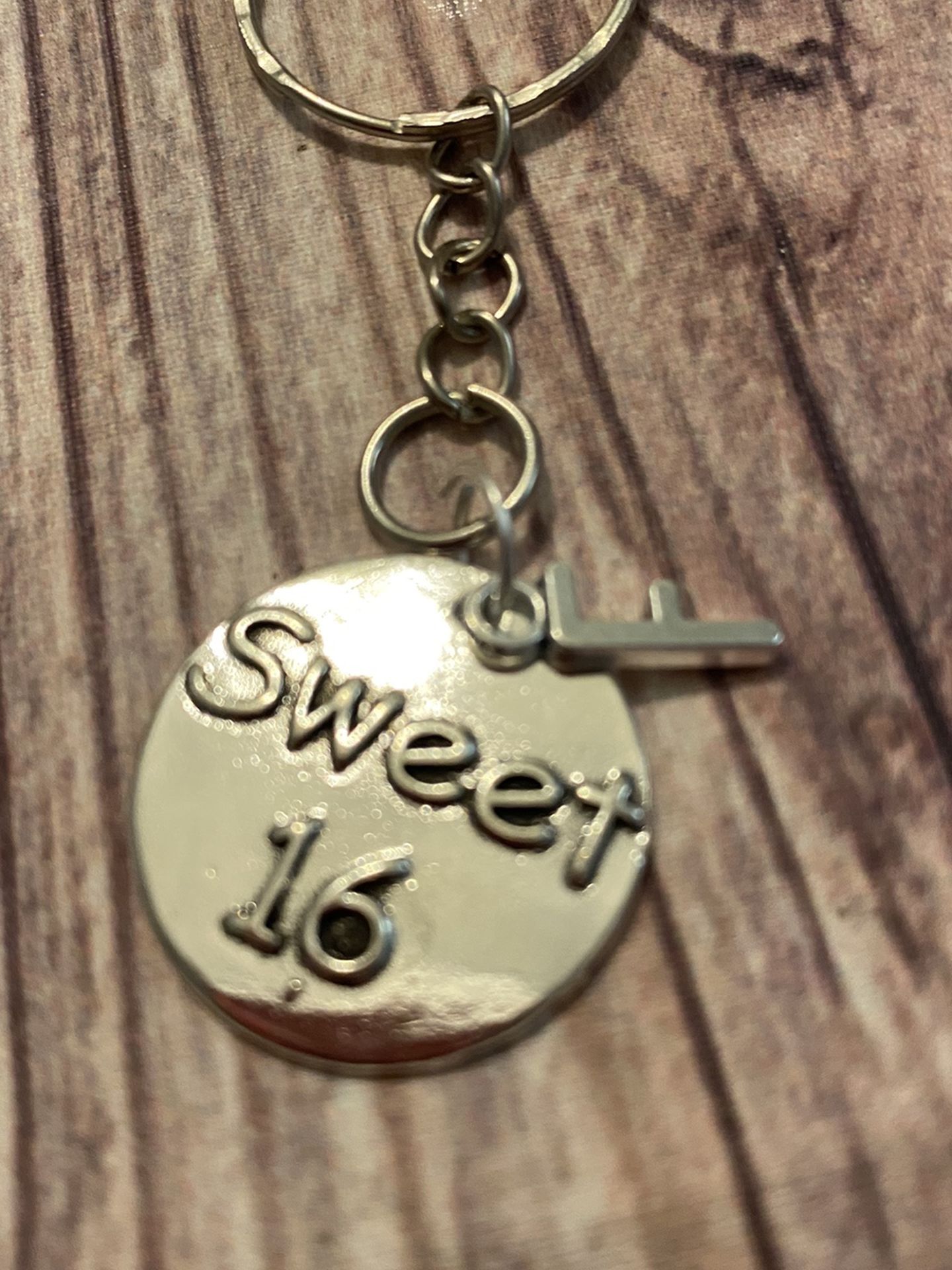 Sweet 16 keychain