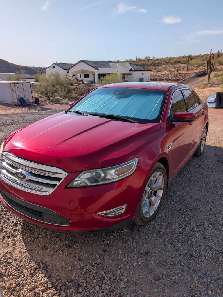 2010 Ford Taurus