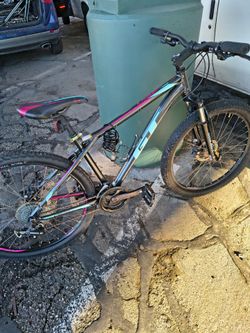 GT LAGUNA PRO MEDIUM ALUMINUM MTB 27s RIDES GREAT 💯