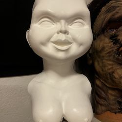 Movie prop  Chucky tiff