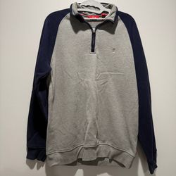 IZOD Men's Gray Navy Quarter Zip Fleece Pullover - Small