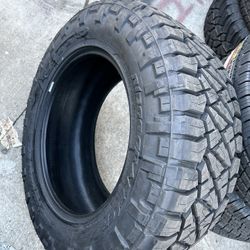 35x12.50R18. NITTO RIDGE GRAPLER.
