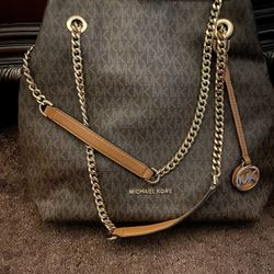 Michael Kors purse