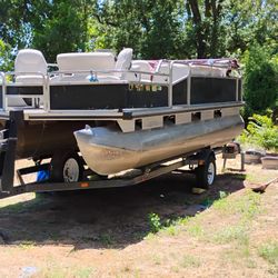 1998 Party/Fishing/Skiing Pontoon