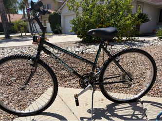 Schwinn women’s bicycle