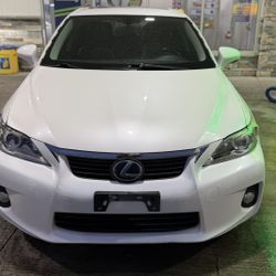 2013 Lexus CT200 Hybrid 