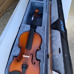 Brand new violin