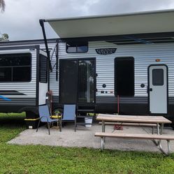 2021 Forest River Grand Salam 40 Feet Silver