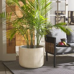 All modern Milano 23" Pot Planter