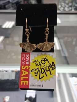 Shell Dangle Earrings