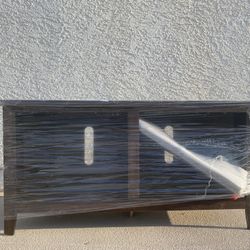Entertainment Center TV Stand