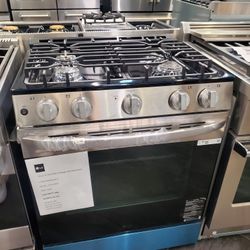 LG 5.8 cu. ft. Gas Slide-in Range For $699