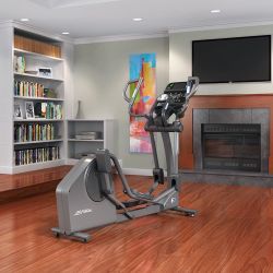 New!! Life Fitness E3 ELLIPTICAL CROSS-TRAINER (Brand New Out Of The Box)
