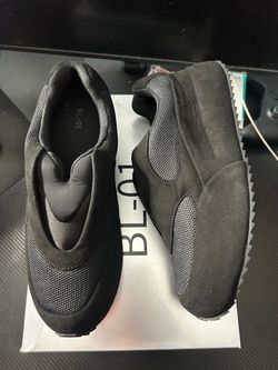 YZY BL-01 Black Size 10