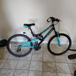 Huffy Mountain Bike 21 Speed Trail Runner