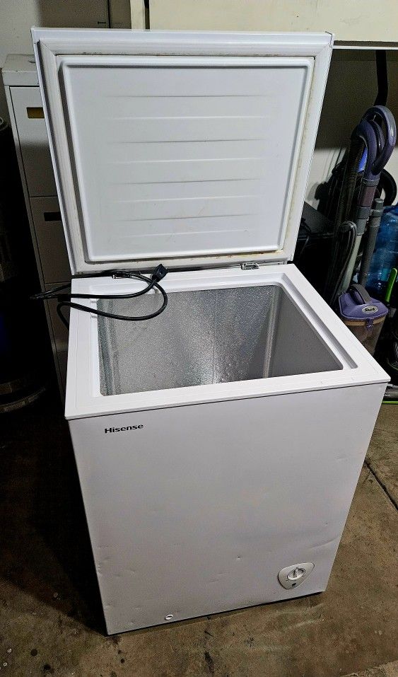 Hisense 5.0 Cu. Ft. Freezer