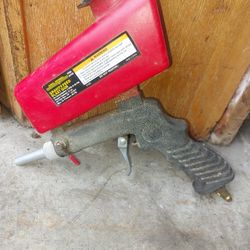 Gravity Feed Blasting Gun