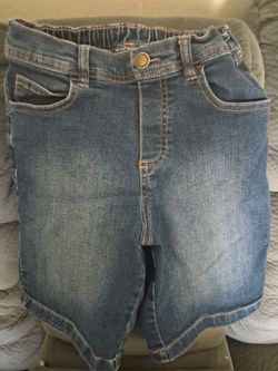 Shorts boys size 8