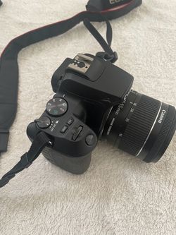 Canon camera EOS Rebel SL3