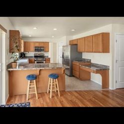 Kitchen Cabinets 
