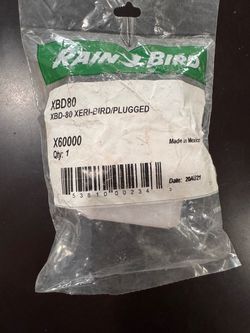Rain bird XBD80 - Xeri-Bird 8 Multi-Outlet Emission Device with Filter & 7 Removable Port Plugs     C5)