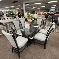  7 Pc Dining Table 