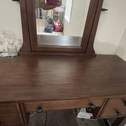 Vanity Table & Chair