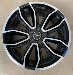 Single (1) 19X8.5" INCH FORD MUSTANG 2013 2014 OEM Factory Original Alloy Wheel Rim 3909