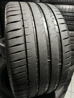 Tengo esta llanta 305/30ZR21 104Y EXTRA LOAD MICHELIN PILT SPORT 4S