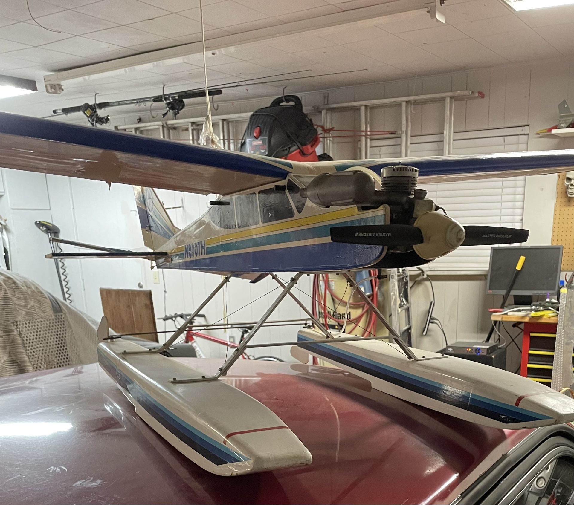 Nitro Trainer Type Float Plane