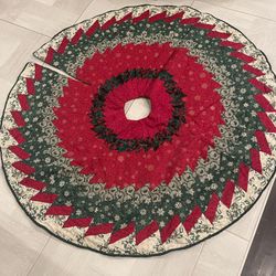 Christmas Tree Skirt Two Sides Reversible 4’ Diameter