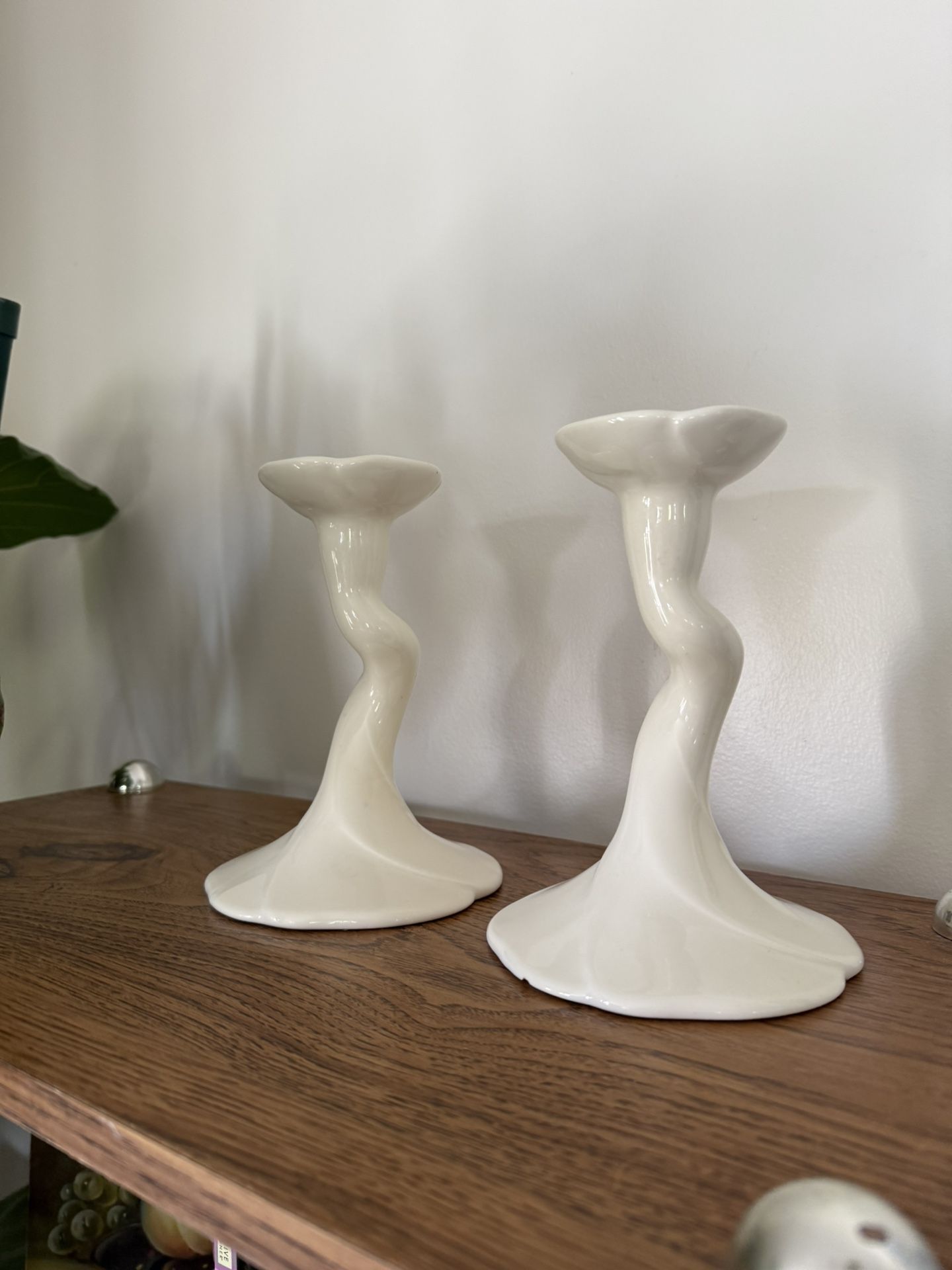 Cream Lilypad Pair Of Candlestick Holders Cottagecore
