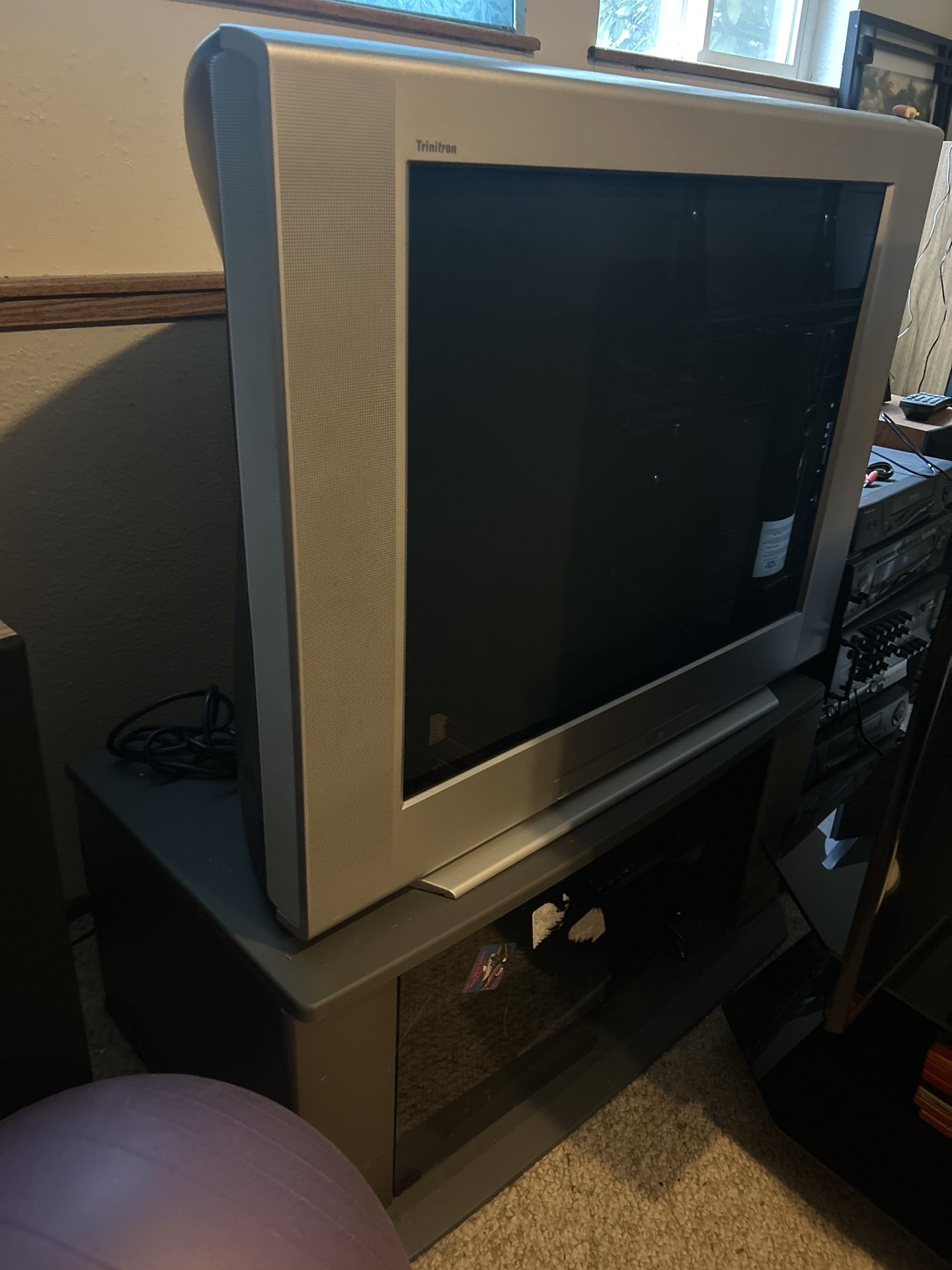 Sony Trinitron CRT TV KV-36FS100 (30 X 22 Inches)
