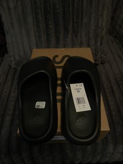 Yeezy Slides 