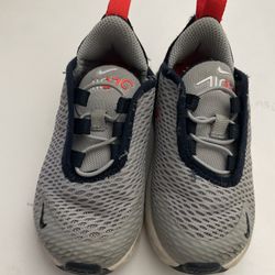 NIKE TODDLERS AIR MAX 270 SIZE 6C