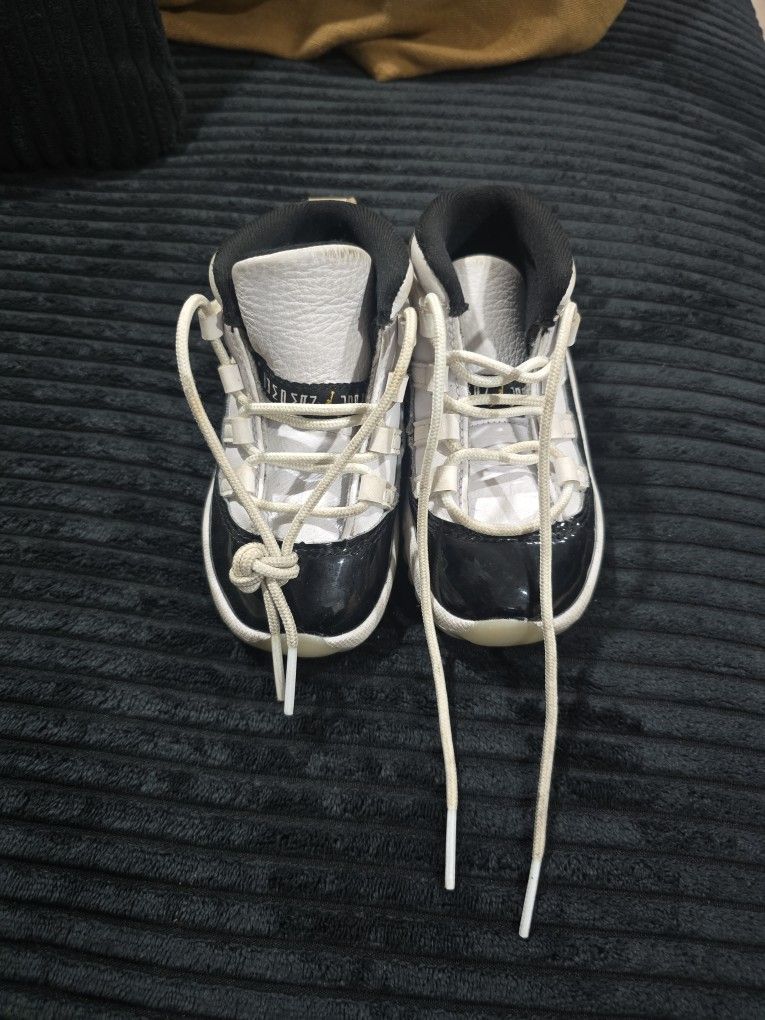 NIKE Jordan 11 Retro Kids Shoes