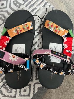 New Kurt Geiger London Colorful sandals size 4