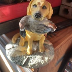 golden  retriever  ceramic statue