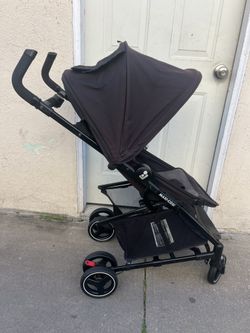 MAXI COSI BABY STROLLER 