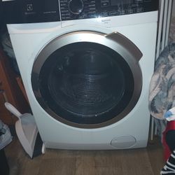 LG  Smart  Washer And  Dryer 