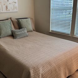 Queen Size Bed -  Metal Platform 