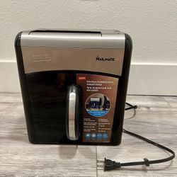Staples Mailmate Paper Shredder - Good Condition - $45 FIRM