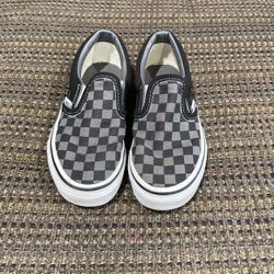 Size 13.5 US Kids Vans Off The Wall Shoes.