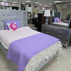 Queen/full Bedroom Set Financing Available 