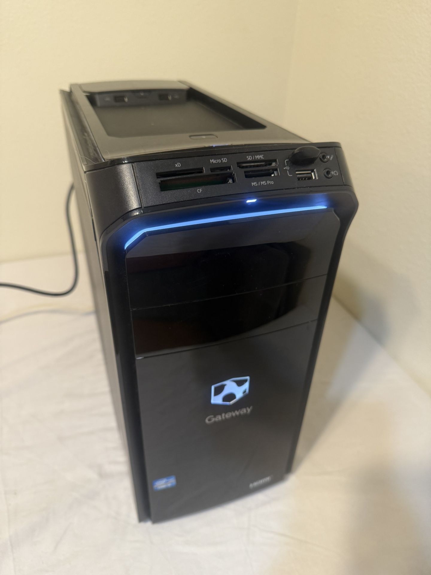 Gateway DX4860 Desktop PC Core i5 | Powers On | DVD | HDMI 