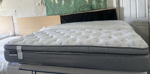 King Size Mattress (Colchón King Size)