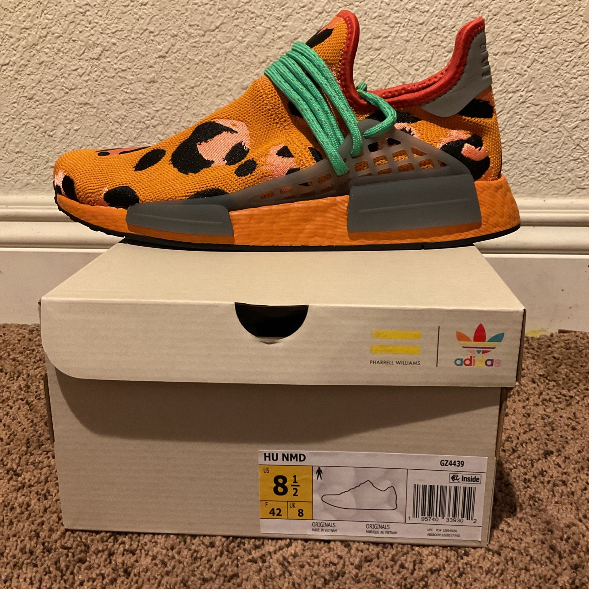 Yeezy Animal Print size 8.5 sb dunks nike jordan retro travis scott off white