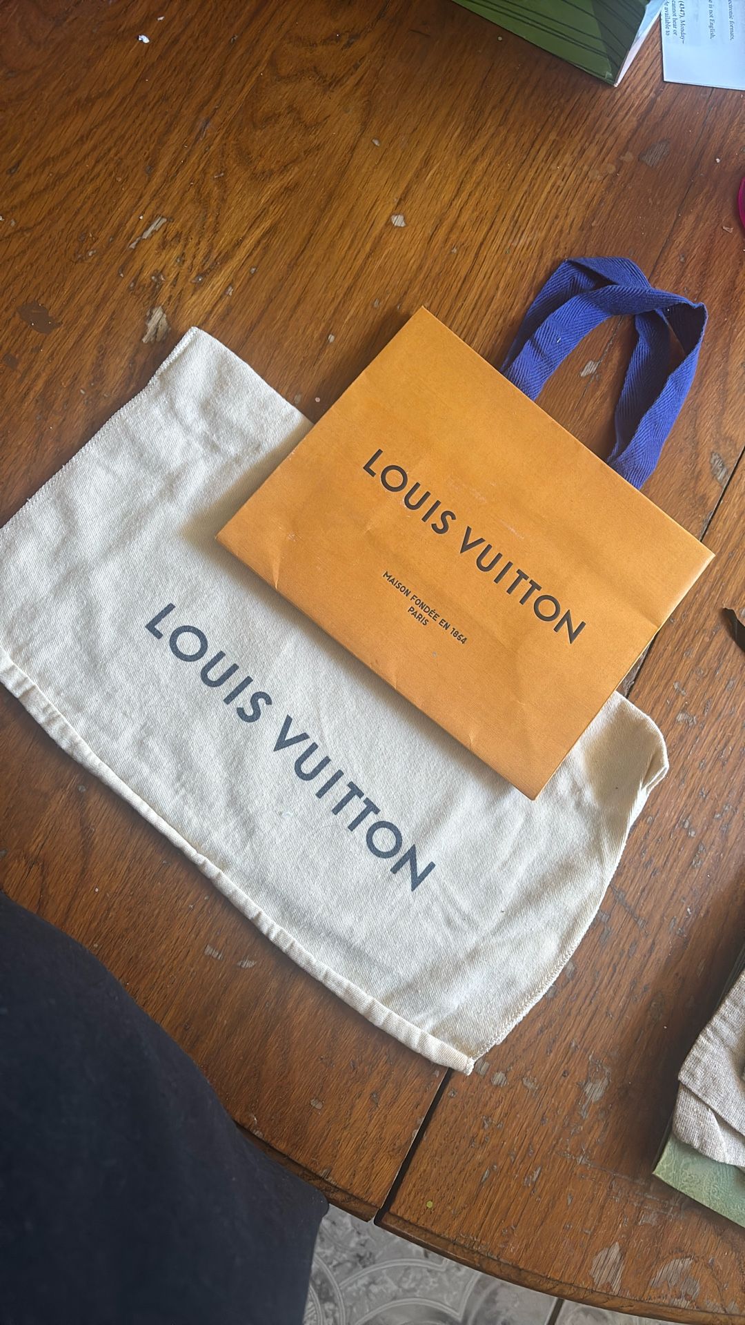 Louis Vuitton Shopping Bad