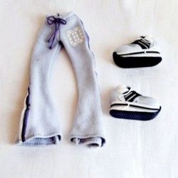 Bratz Doll Just Do PE Fashion Pack Doll Clothes