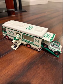 1998 VINTAGE HESS DIECAST Recreation Van with Dune Buggy and Motorcycle